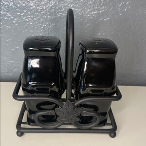 Ebony Longaberger Salt and Pepper Shakers & Wrought Iron Holder Woven Traditions